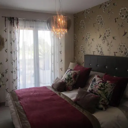 Modern Close To Centre Of Spain