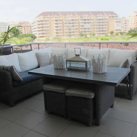 Modern Close To Centre Of Spain Apartment *