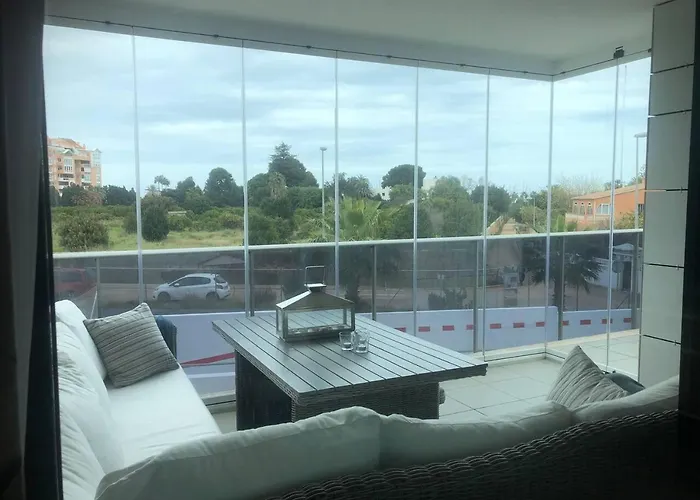 Διαμέρισμα - Sleeps 4 Community Pool & Parking *